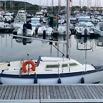 Madi Au Fil De L\'Eau A Deauville